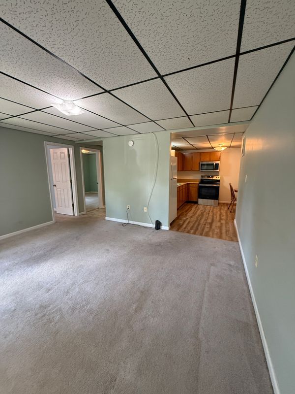 Building Photo - 910 Adelina Rd
