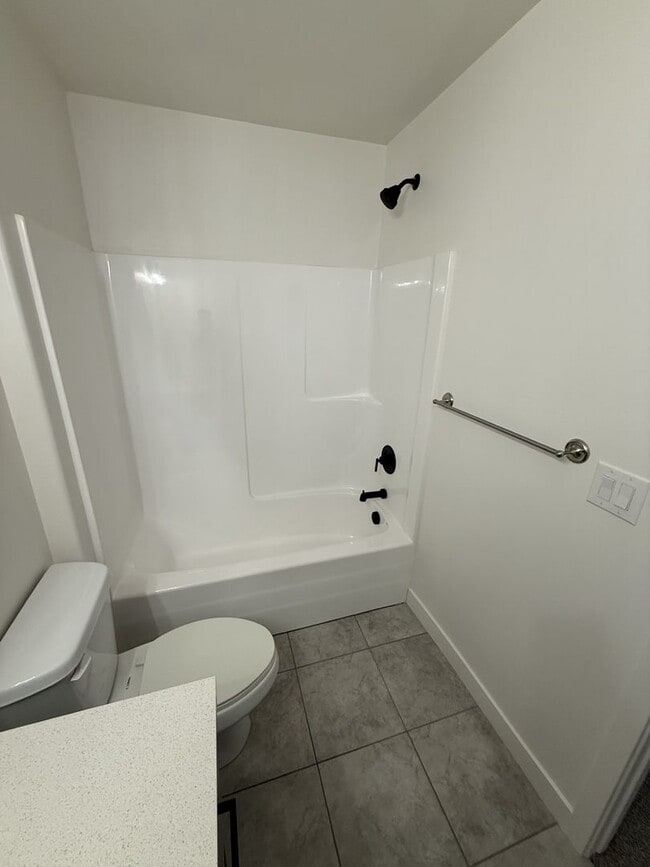 Building Photo - Beautiful Home in Spanish Fork