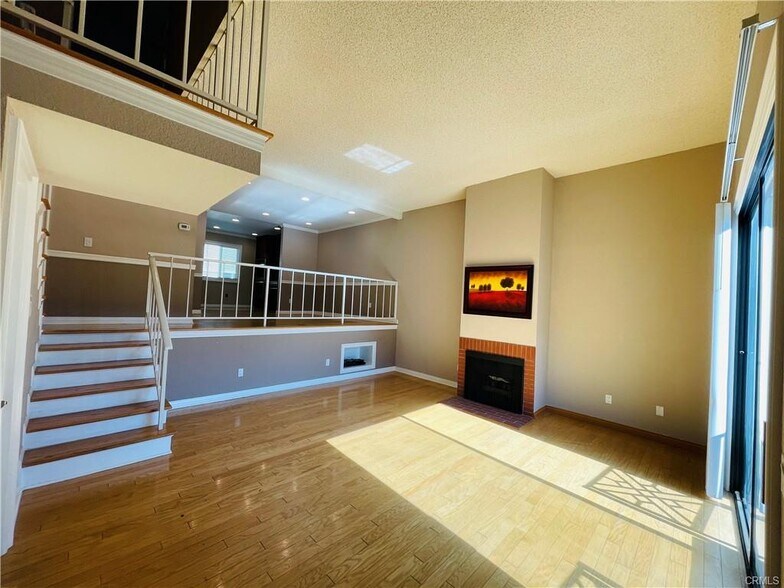 Living Room - 10201 Mason Ave