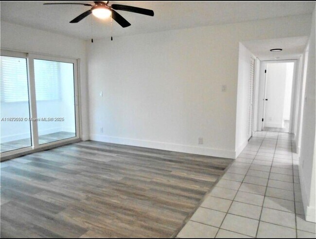 Building Photo - 805 SW 30th St