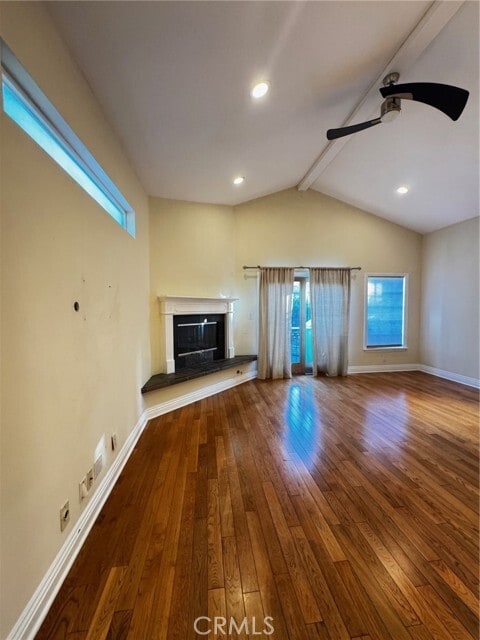 Building Photo - 14320 Hortense St