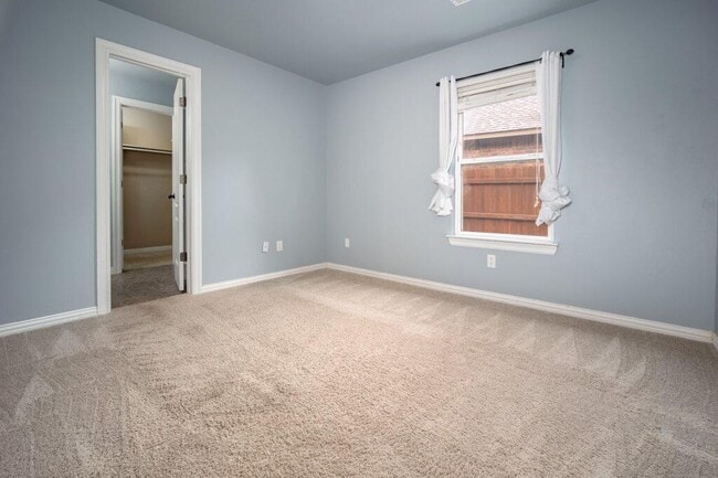 Building Photo - 13516 Gramercy Park Pl