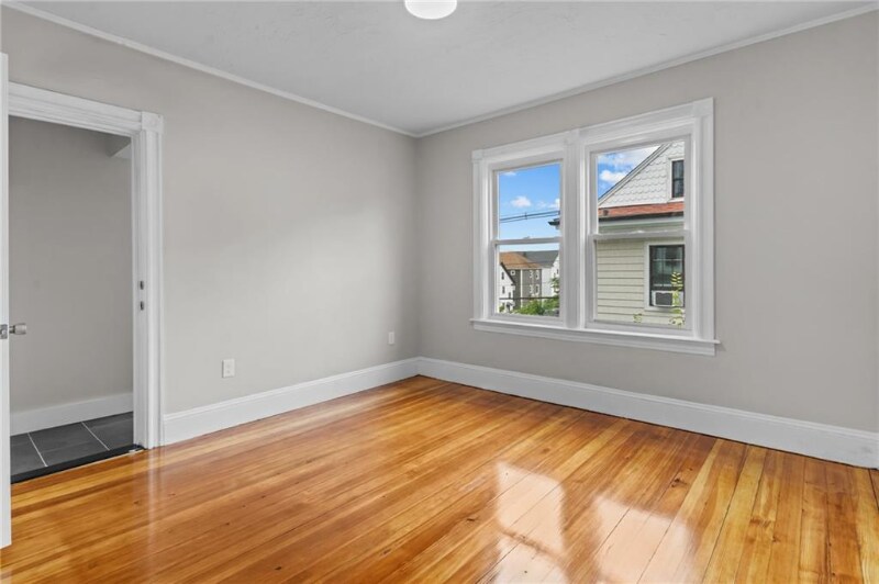 Building Photo - 382 Orms St