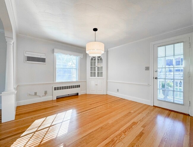 Building Photo - 40 Walter St