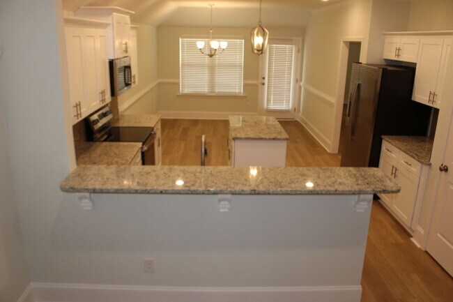 Building Photo - New 3 Bedroom 2 Bath Grovetown