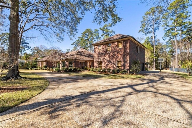 Building Photo - 9027 Winged Foot Dr