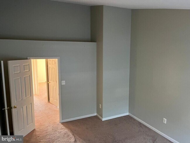 Building Photo - 13345 Misty Dawn Dr
