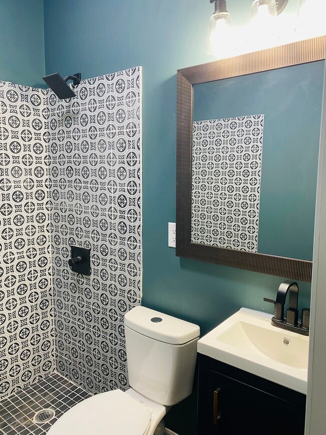 Building Photo - 1556 King Ave Rd