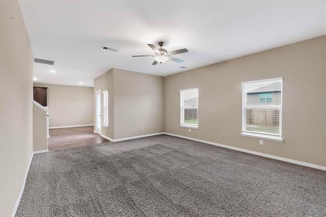 Building Photo - 305 Honeysuckle Ln