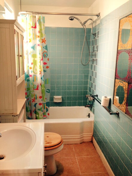 Bathroom - 1239 24th St