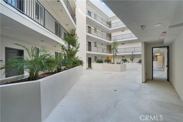 Building Photo - 8750 Sepulveda Blvd
