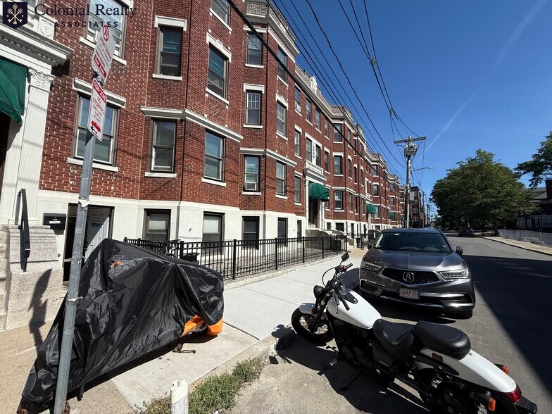 Building Photo - 319 Allston St