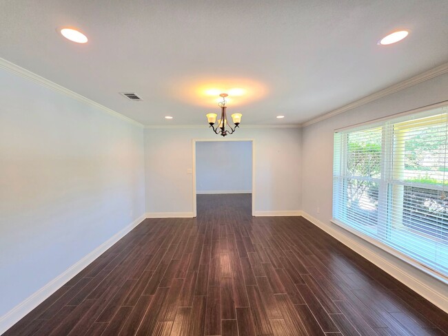 Building Photo - Spacious 3-Bedroom Ranch-Style Home