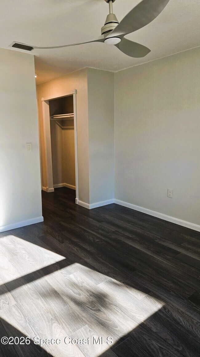 Building Photo - 1731 Bluebird Ct