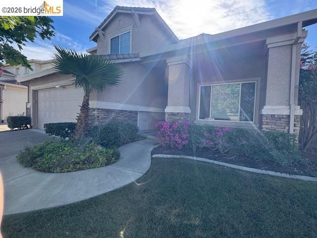 Building Photo - 4053 Galenez Way