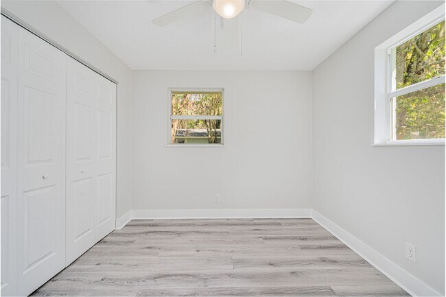 Building Photo - Fully Remodeled 2-Bedroom Home in Prime Or...