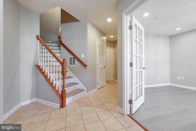 Building Photo - 1739 Theale Way