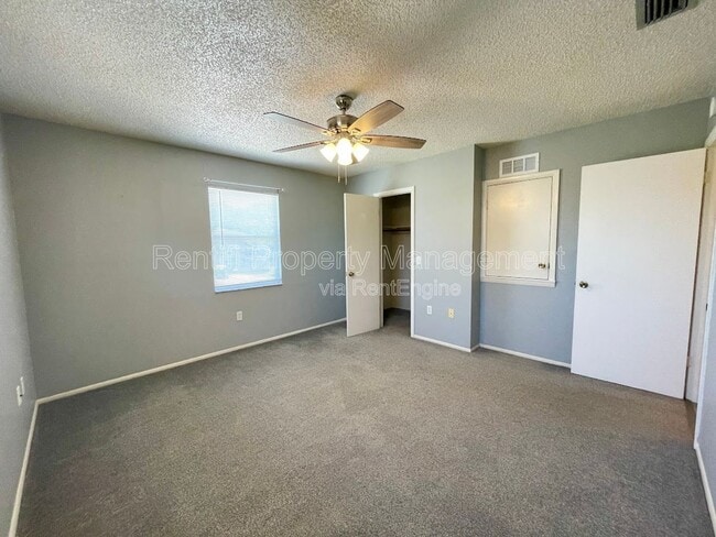 Building Photo - 17325 Whitewater Ct