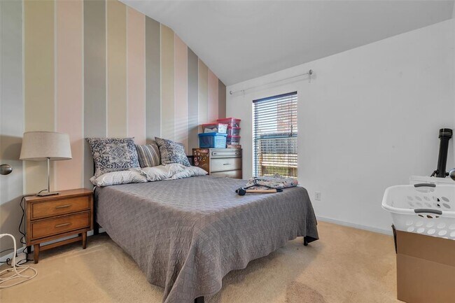 Building Photo - 10711 Gilford Crest Dr