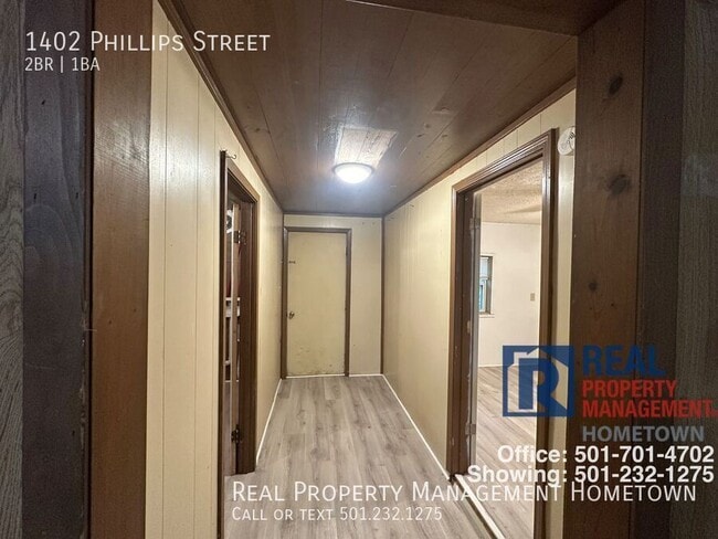 Building Photo - 1402 Phillips St