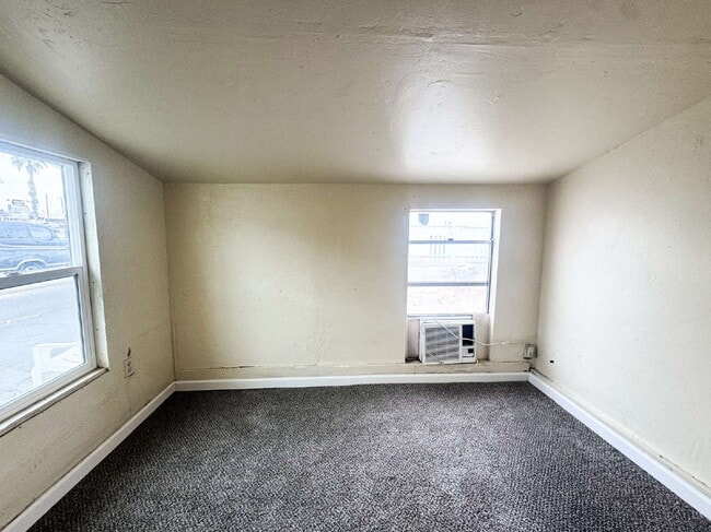 Building Photo - “1-Bedroom, 1-Bath Apartment in Yuma”