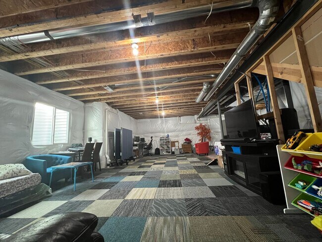 Building Photo - 10488 Evansville Cir