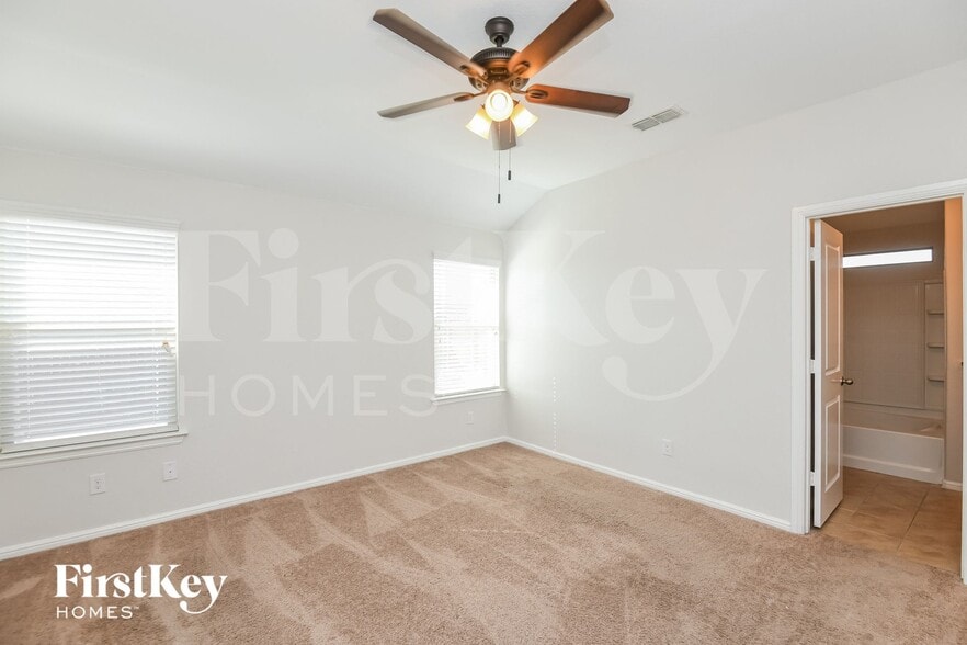 Building Photo - 10117 Clemmons Rd