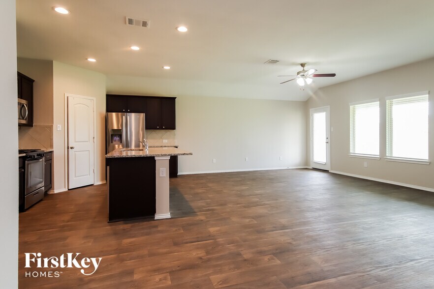 Building Photo - 12138 Loch Muick Dr