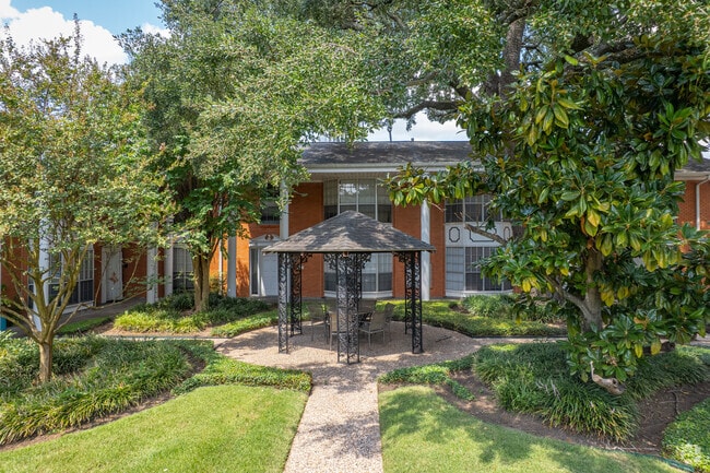 4711 W Alabama St - Tower Gardens