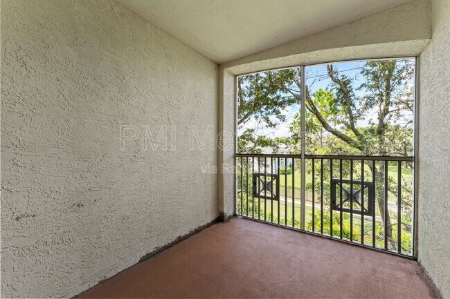 Building Photo - 5039 Sunridge Palms Dr