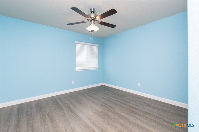 Building Photo - 5114 Dauphin Dr
