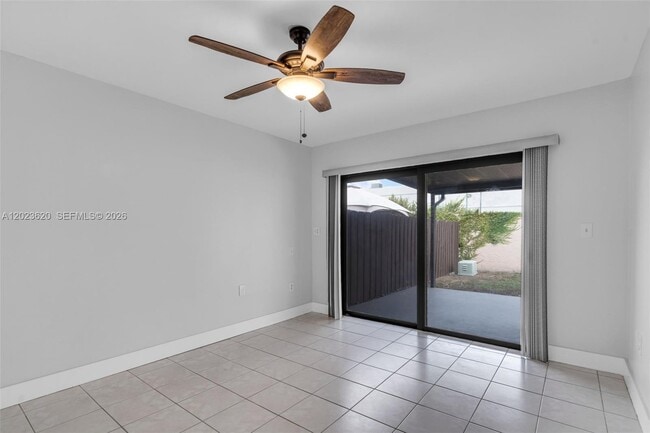 Building Photo - 3815 SW 82nd Ave