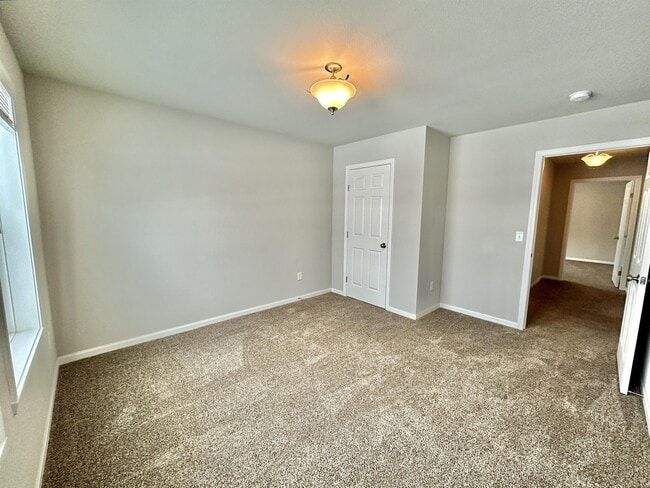 Building Photo - 2240 James Kelly Ln