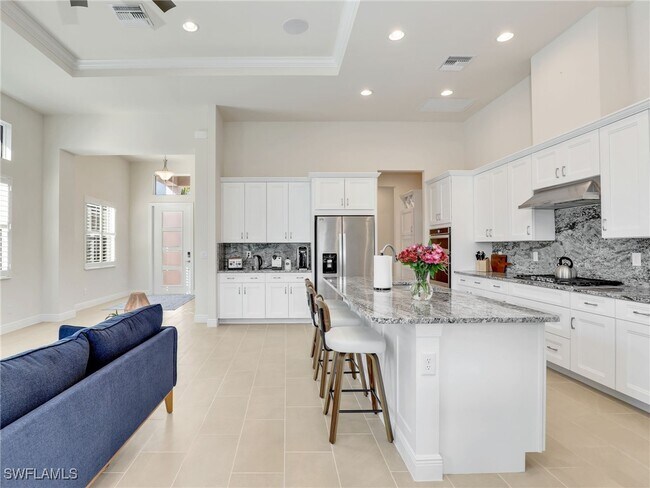 Building Photo - 9288 Cayman Dr