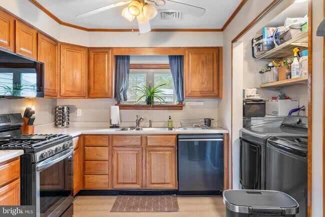 Building Photo - 236 Chippewa Trail