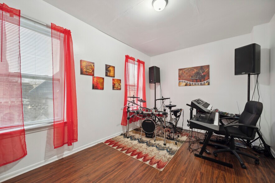 Building Photo - 2107 N 18th St
