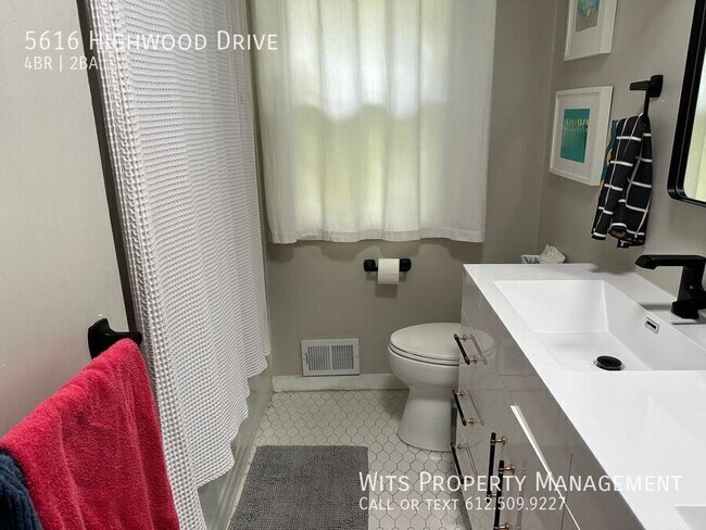 Building Photo - 5616 Highwood Dr
