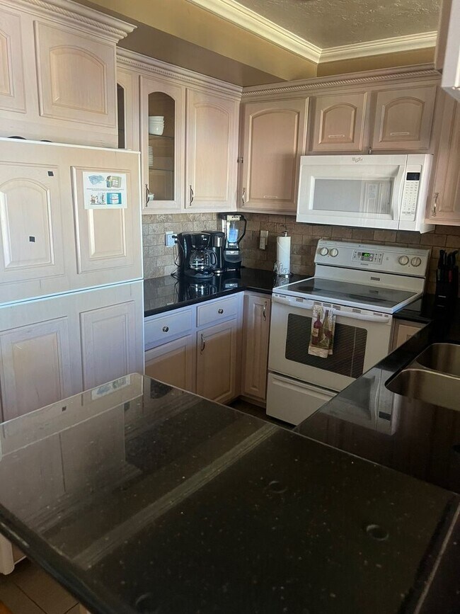 Building Photo - Lovely 3Bd condo in the Tahoe Keys with a boat slip avail. for a Seasona rental (3-6 months)! Cal...