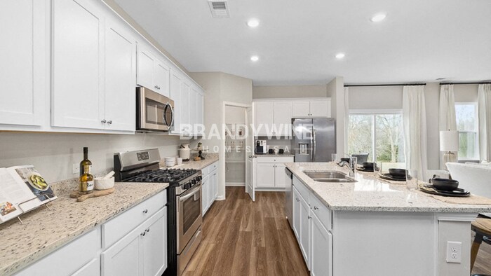 Building Photo - 648 Friesland Dr