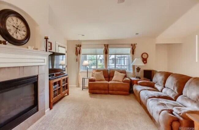 Building Photo - 22940 E Roxbury Dr