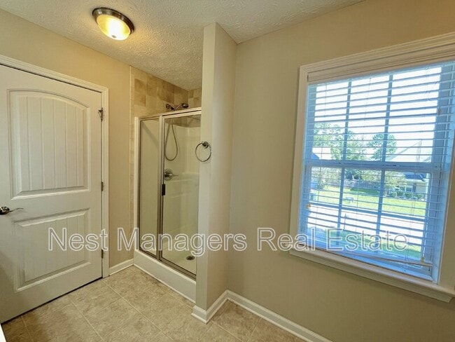 Building Photo - 4028 Quarry Hollow Drive