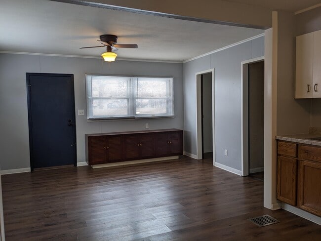 Building Photo - 2312 Ridge Ave