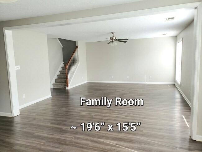 Building Photo - 680 Lucille Dr