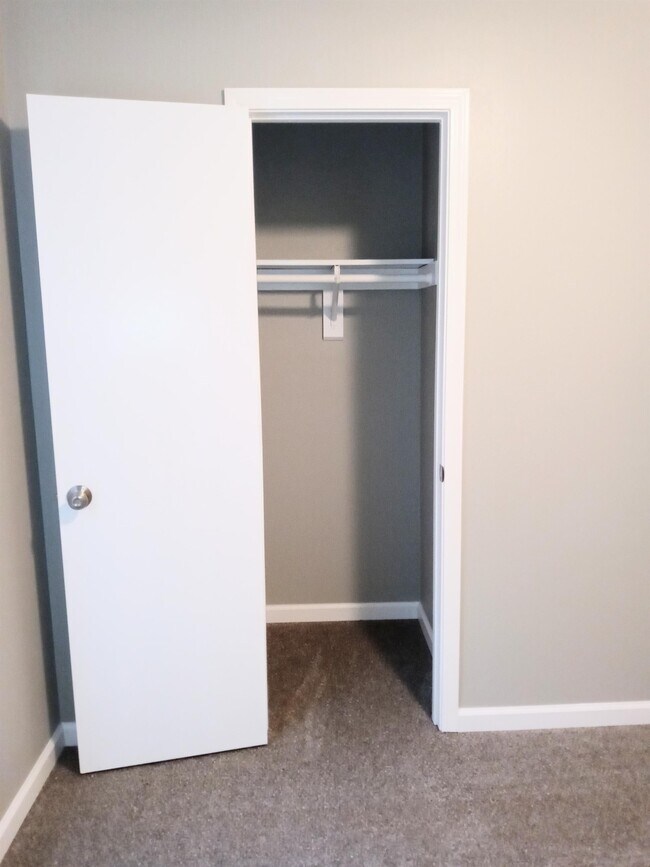 Building Photo - 3614 SW Skyline Pkwy