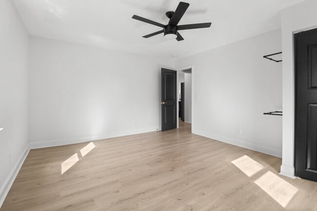 Building Photo - 106 Stacker Dr