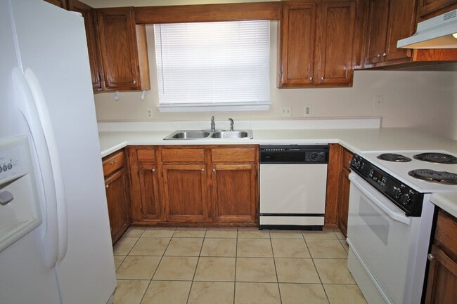 Building Photo - Northeast Pensacola Patio Home with Open Living Design, Community Playground