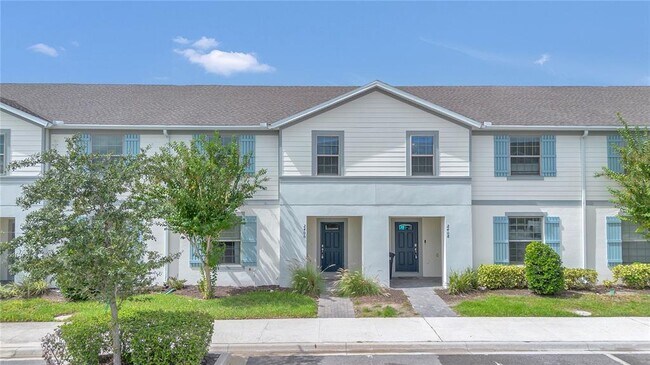 Building Photo - 2406 Dubai St