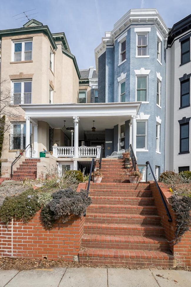 Building Photo - 1936 Calvert St NW