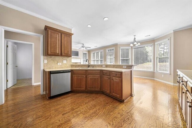 Building Photo - 130 Candler Ct