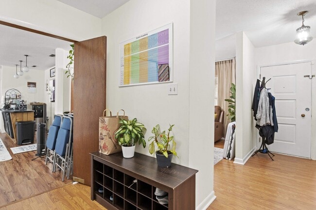 Building Photo - 204 Ruby Hubbard Way